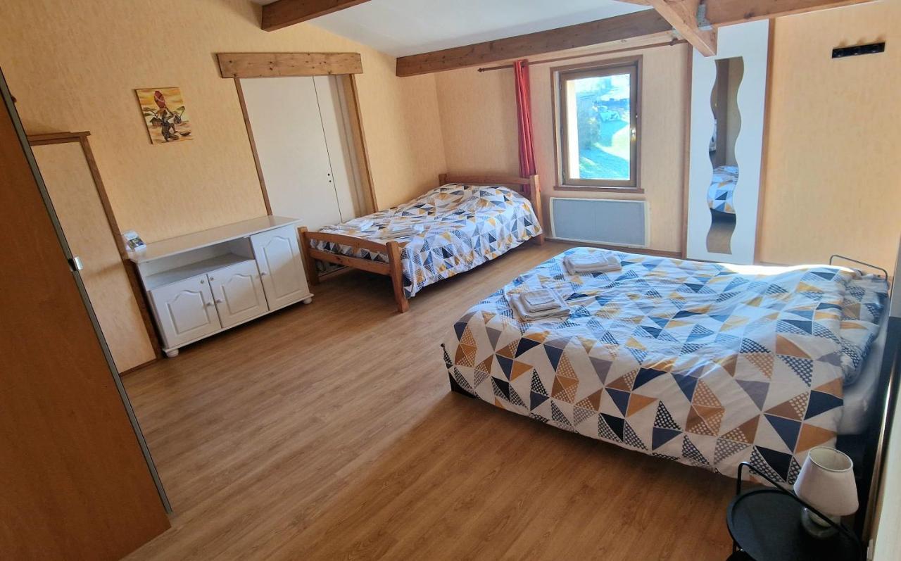 Chambres D Hotes Le Bois Corbeau Tiffauges Bagian luar foto